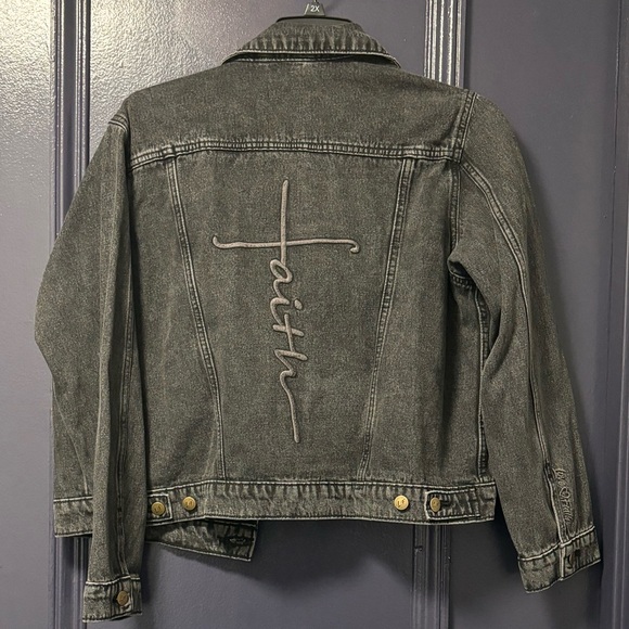 Love In Faith Vintage Washed Faith Cross Denim Jacket Embroidered Black - Picture 6 of 8